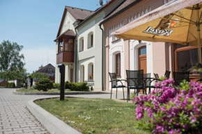 Отель Penzion Nad Oborou  Градец-Кралове